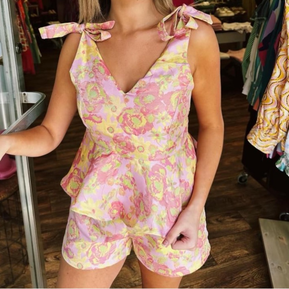 Embroidered Tank Set